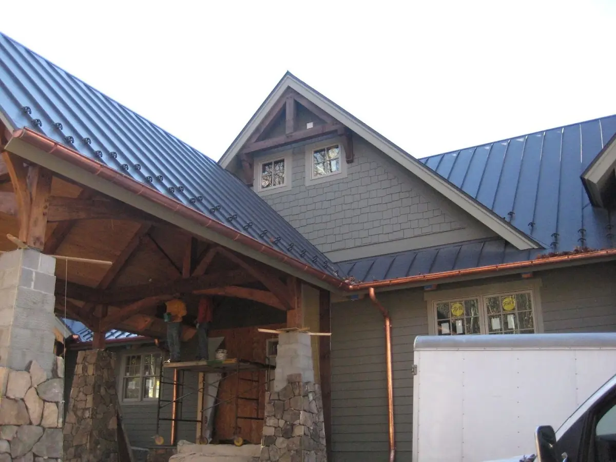 Craftsman Roofing team delivering quality roofing work in Benedict